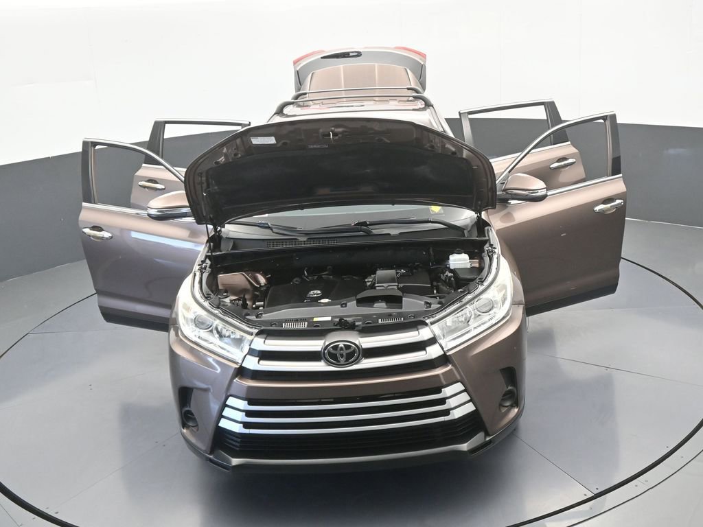 Used 2019 Toyota Highlander LE FWD image 69