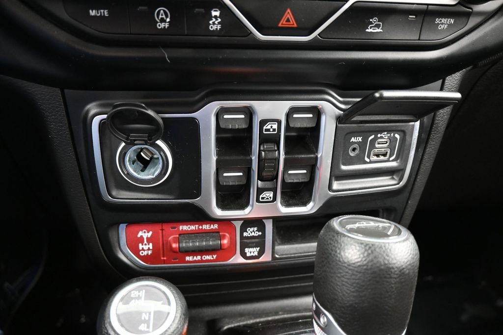 Used 2023 Jeep Gladiator Rubicon w/ LED Lighting Group AWD/4WD image 23