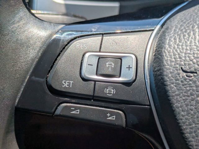 Used 2019 Volkswagen Atlas SEL R-Line FWD image 29