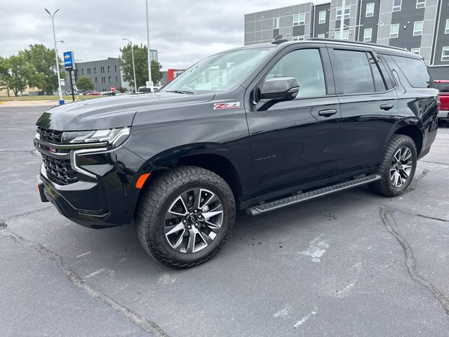 Used 2021 Chevrolet Tahoe Z71 w/ Z71 Signature Package AWD/4WD image 1