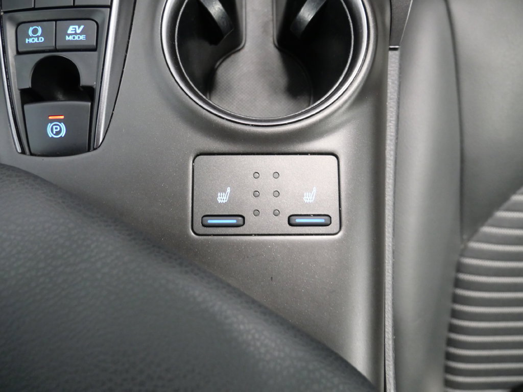 Used 2023 Toyota Camry SE w/ Cold Weather Package FWD image 30