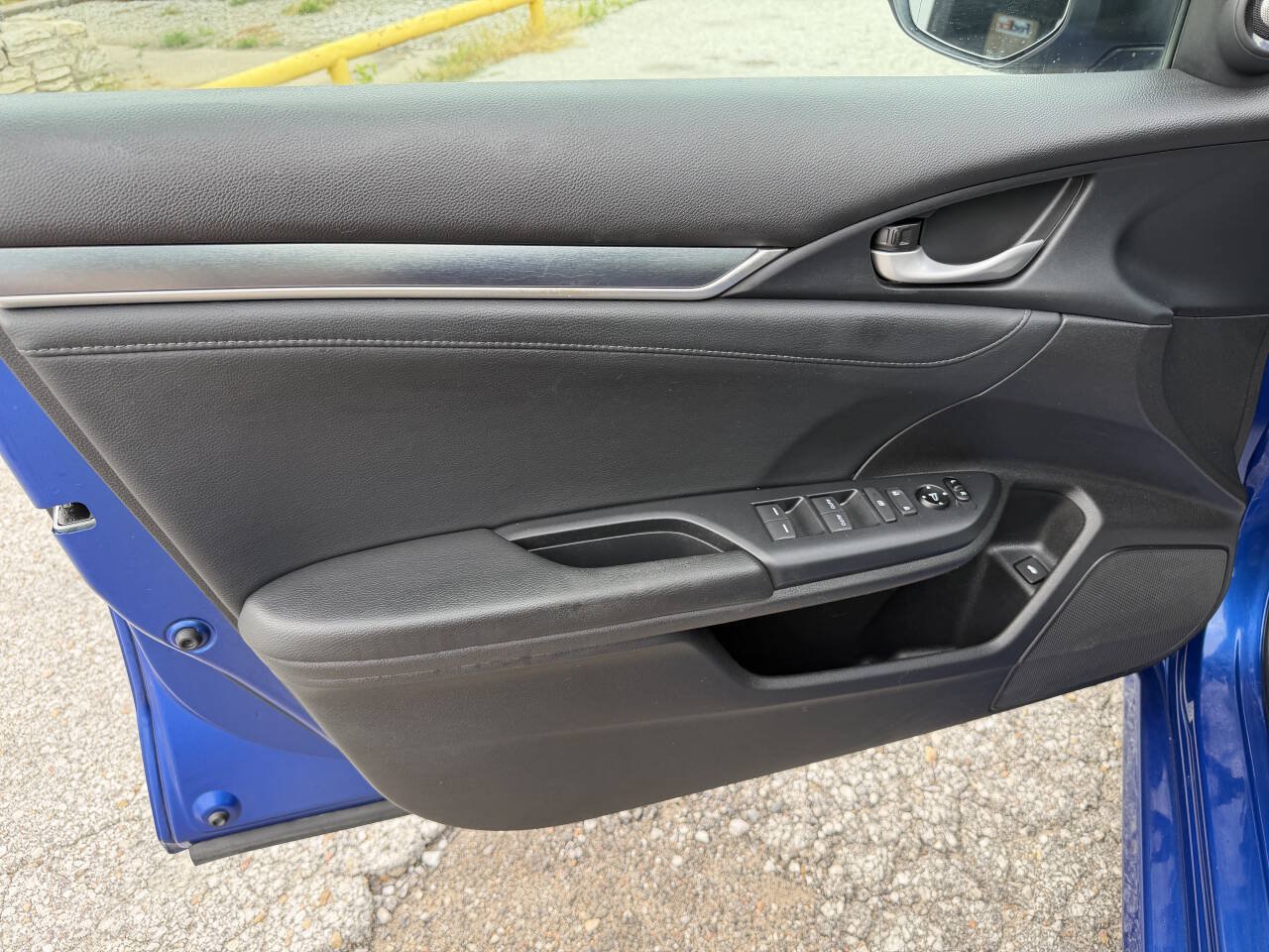 Used 2016 Honda Civic Touring image 13