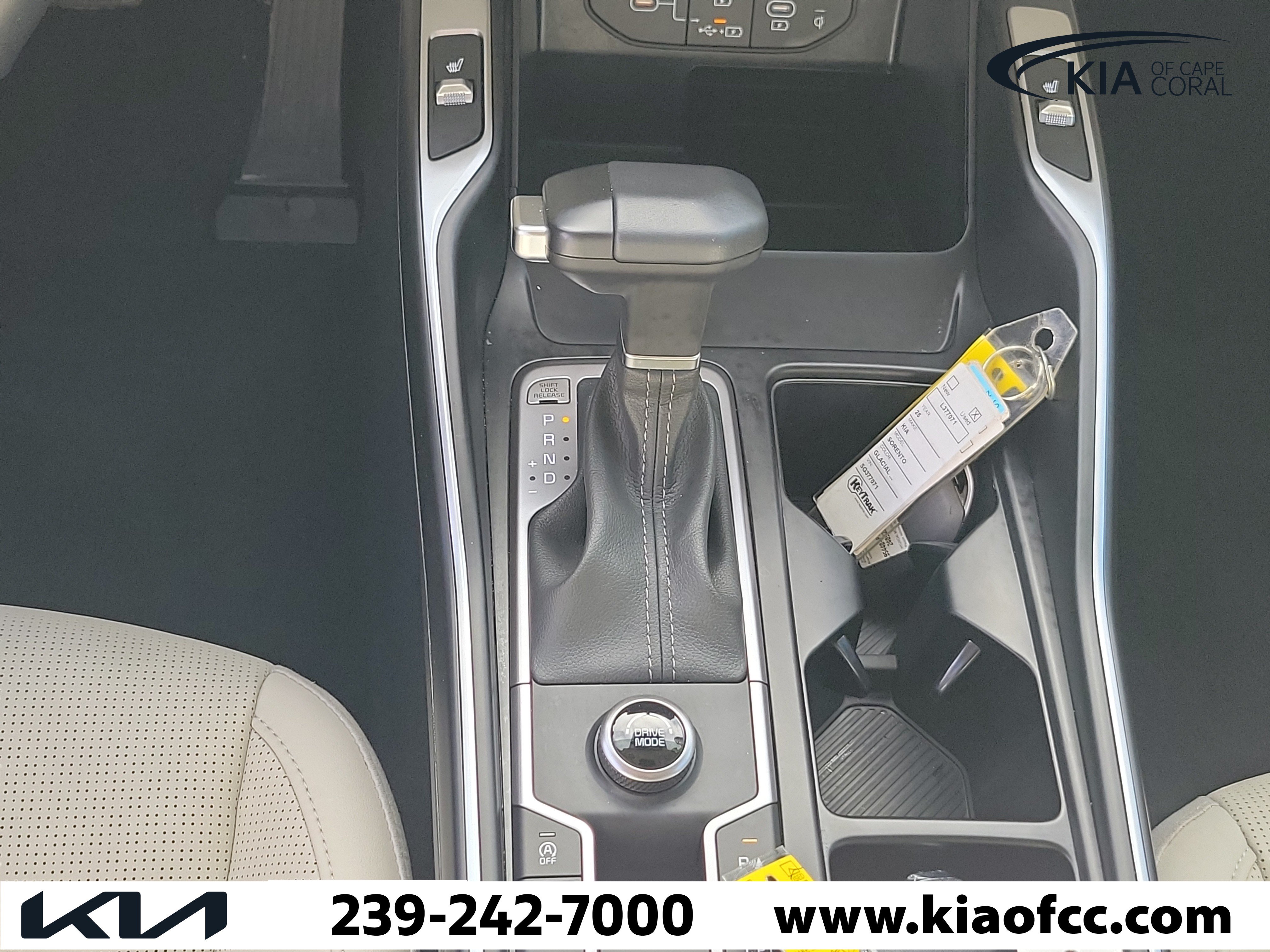 Certified 2025 Kia Sorento S w/ Panoramic Sunroof Package FWD image 20