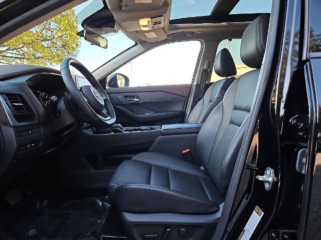 Certified 2023 Nissan Rogue SV w/ SV Premium B Package AWD/4WD image 14