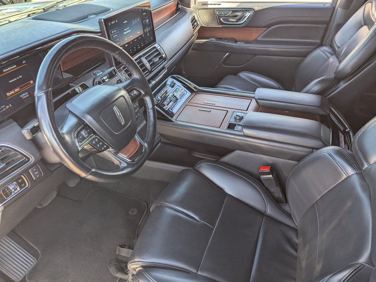 Used 2024 Lincoln Navigator L 4WD image 21