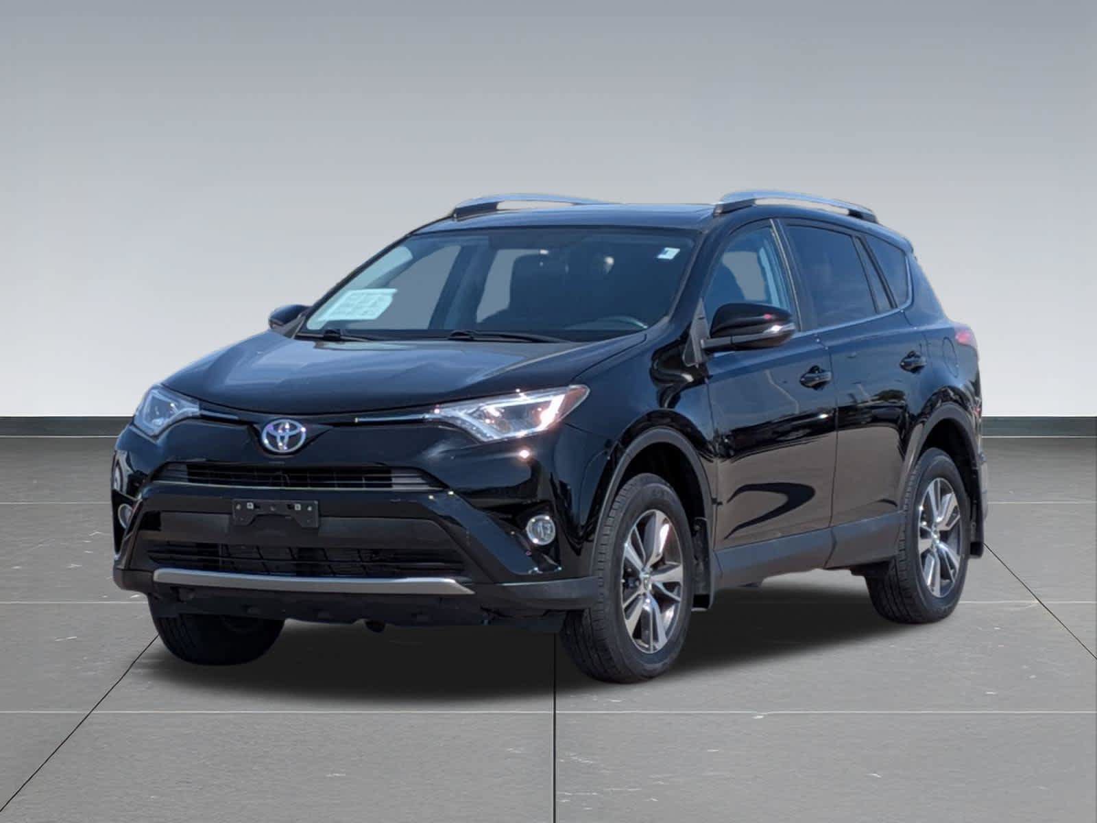 Used 2016 Toyota RAV4 XLE AWD/4WD image 9