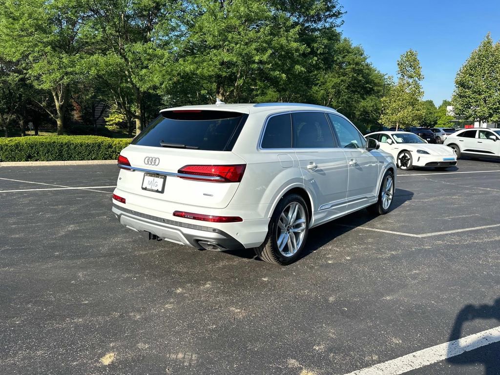 New 2025 Audi Q7 3.0T Premium Plus image 7