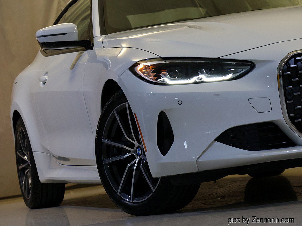 Used 2023 BMW 430i xDrive Coupe w/ Convenience Package AWD/4WD image 4