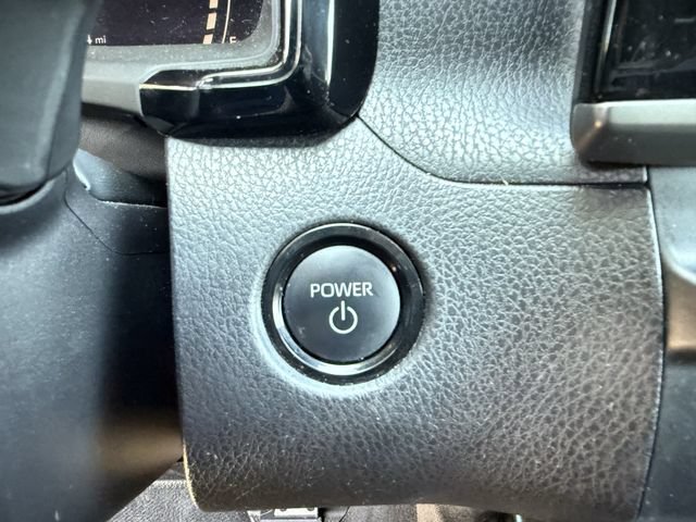 Used 2025 Toyota Camry SE FWD image 24
