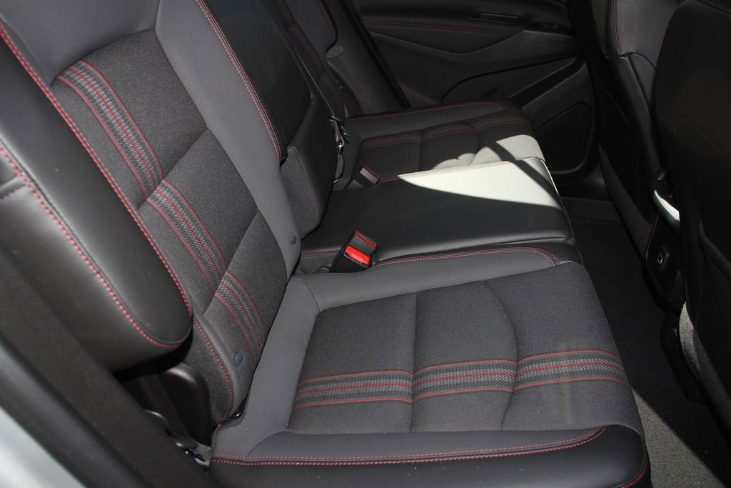 Used 2022 Chevrolet Equinox RS w/ Infotainment Package FWD image 25