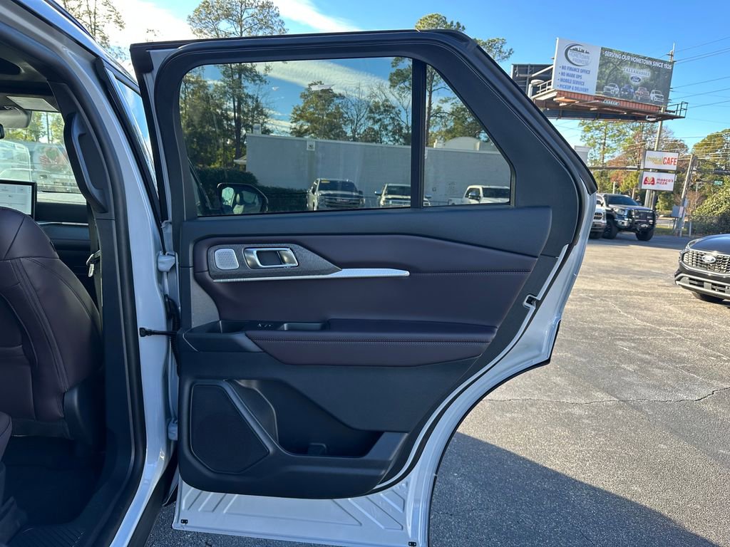 New 2025 Ford Explorer Platinum image 33
