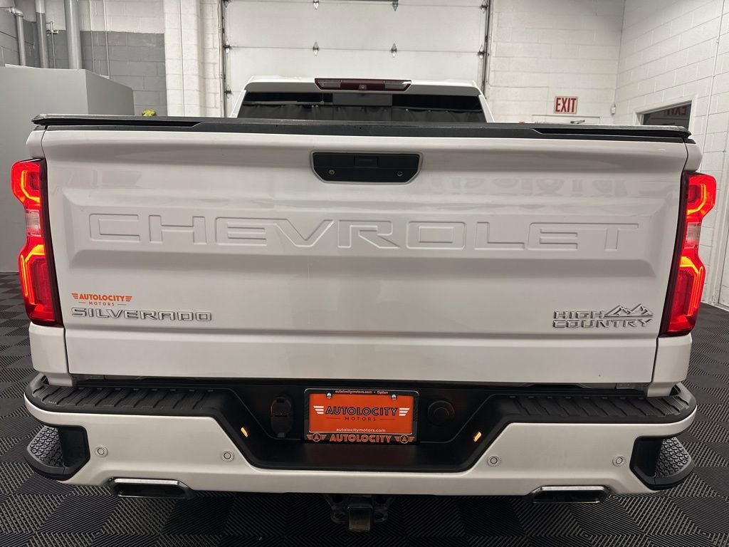 Used 2019 Chevrolet Silverado 1500 High Country w/ Technology Package AWD/4WD image 8