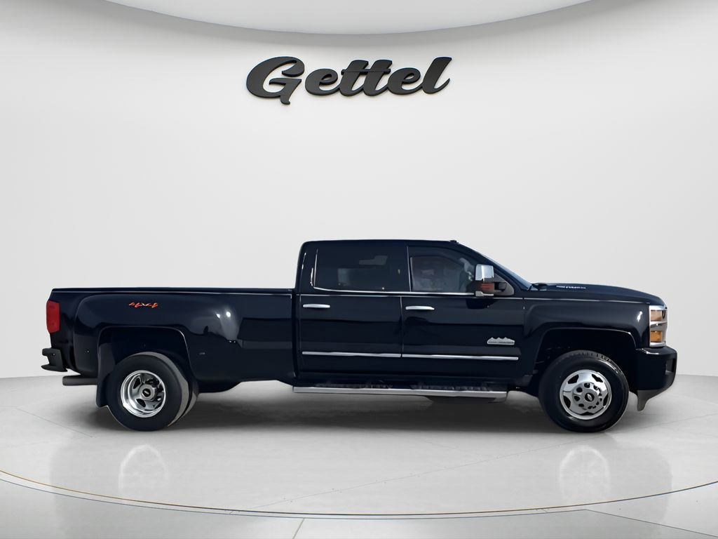 Used 2019 Chevrolet Silverado 3500 High Country w/ Duramax Plus Package image 9
