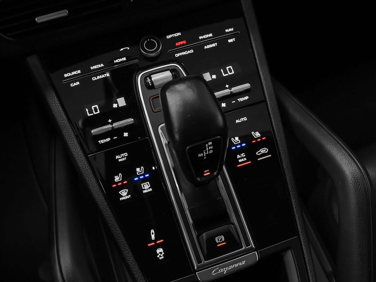 Certified 2022 Porsche Cayenne Platinum Edition AWD/4WD image 35