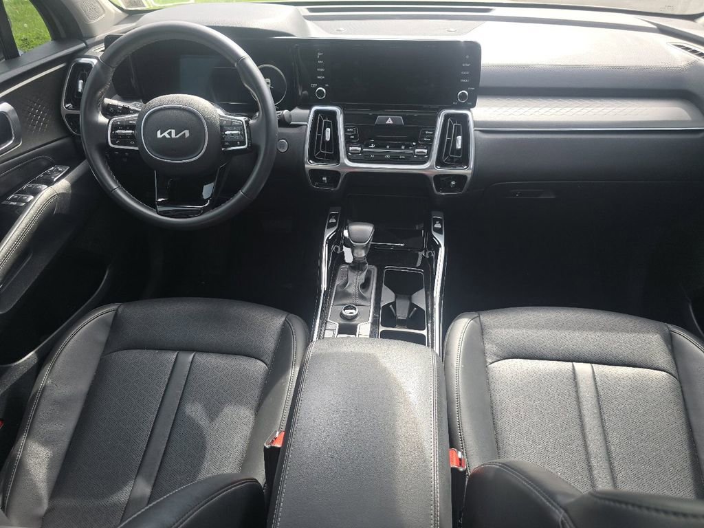Used 2023 Kia Sorento SX AWD/4WD image 22