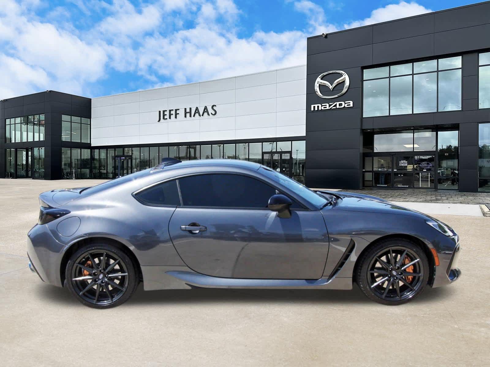 Used 2025 Subaru BRZ tS RWD image 5
