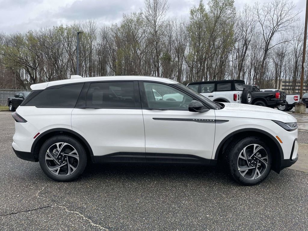 New 2026 Lincoln Nautilus Premier w/ Equipment Group 102A image 2