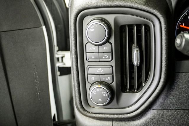 Used 2022 Chevrolet Silverado 1500 Custom image 20