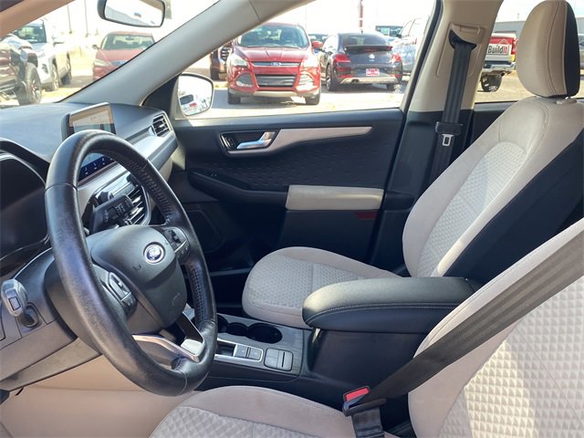 Used 2020 Ford Escape SE Sport image 19