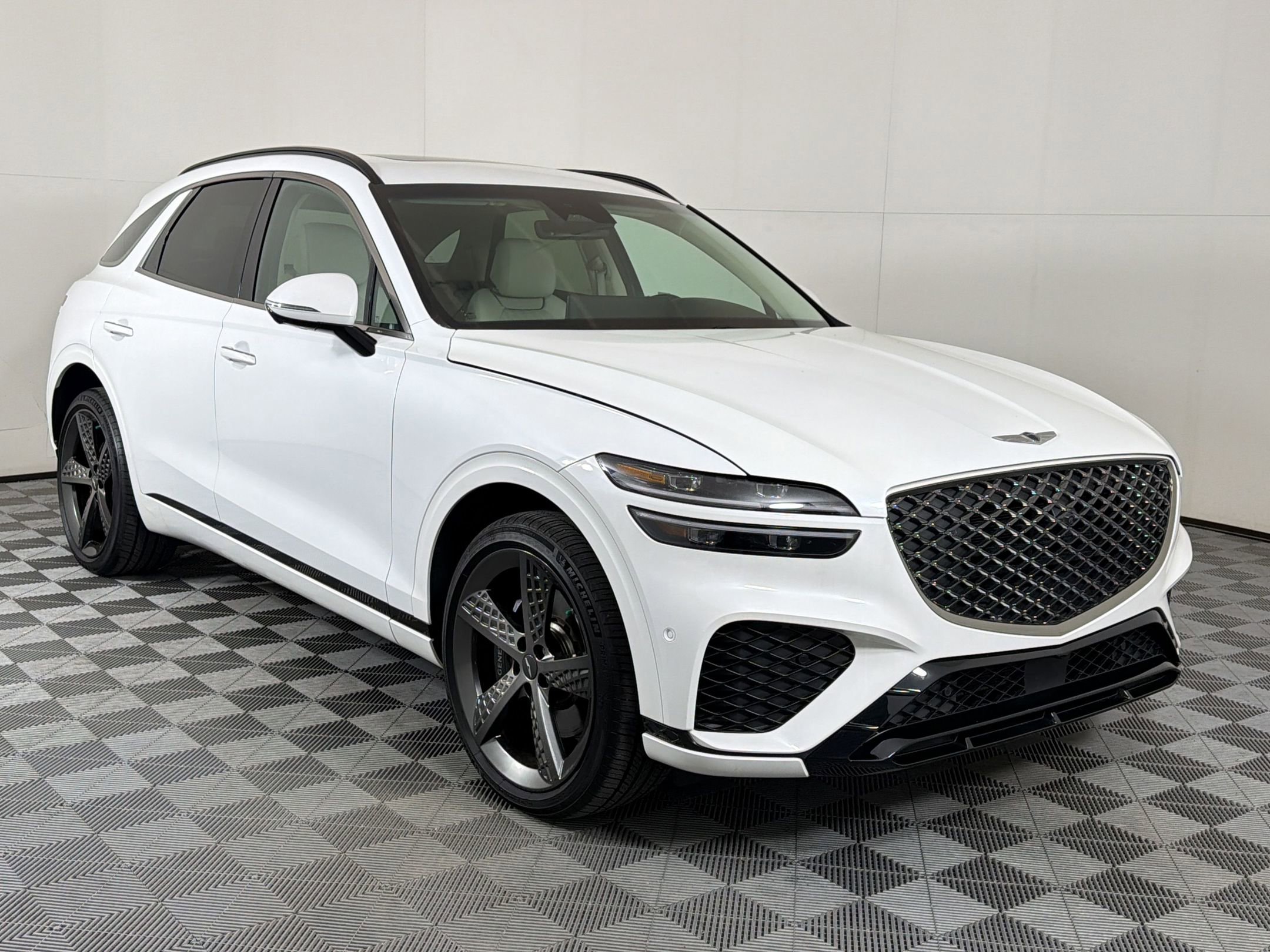 Used 2025 Genesis GV70 3.5T Sport w/ Sport Advanced Package image 8