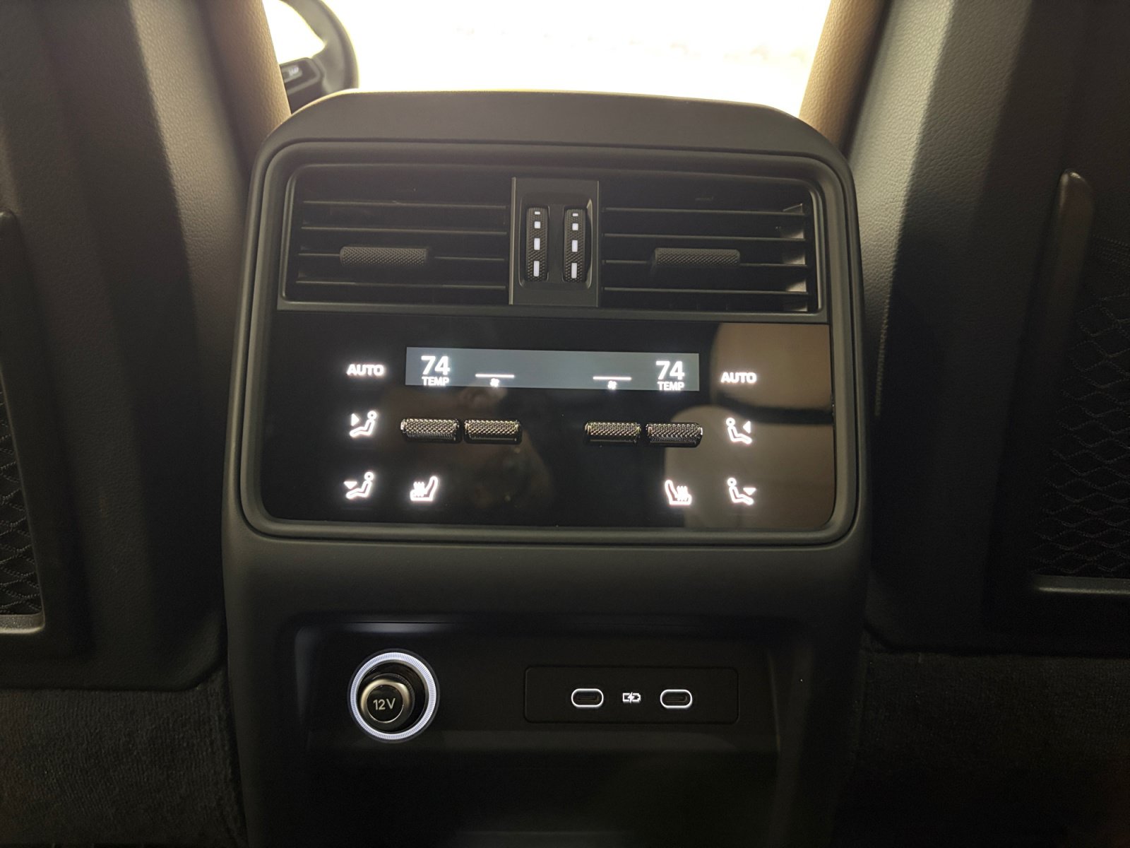 Certified 2026 Porsche Cayenne AWD/4WD image 47
