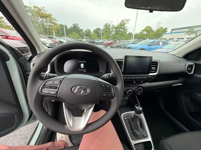 New 2026 Hyundai Venue SE FWD image 16