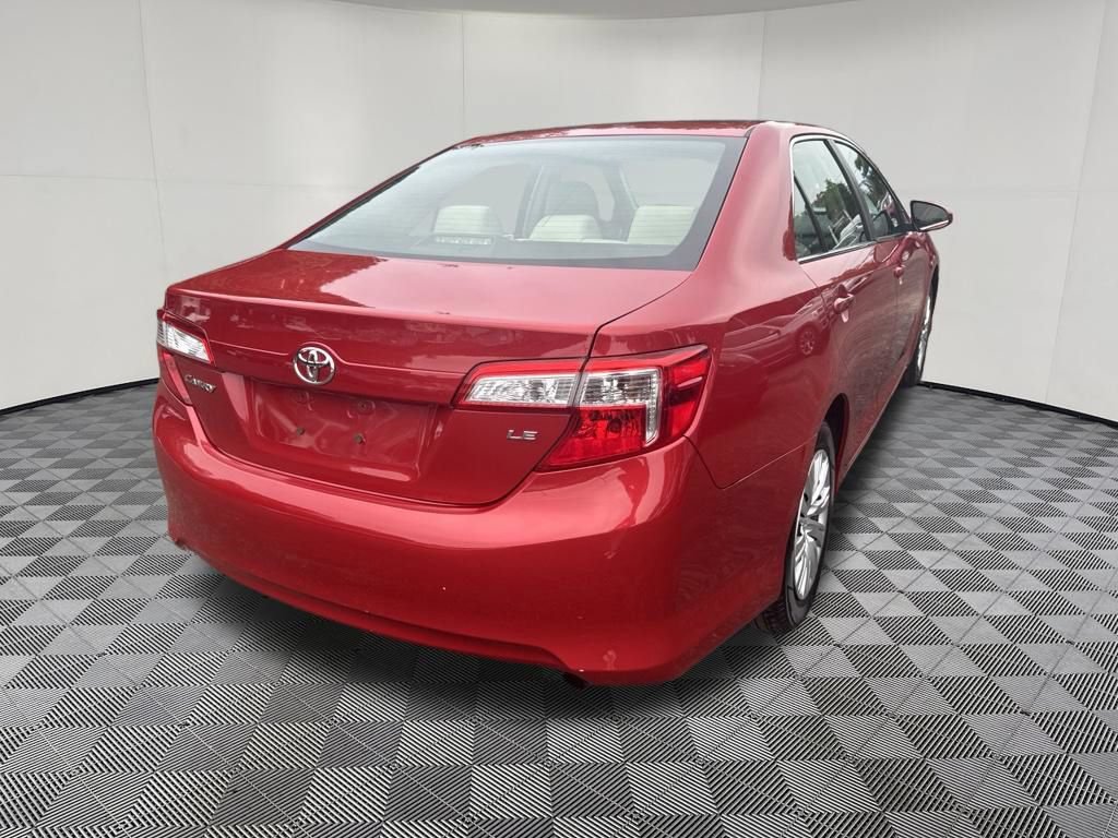 Used 2012 Toyota Camry LE FWD image 6