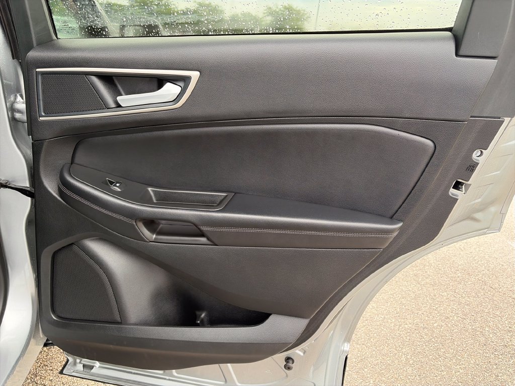 Used 2024 Ford Edge SEL w/ Convenience Package AWD/4WD image 31