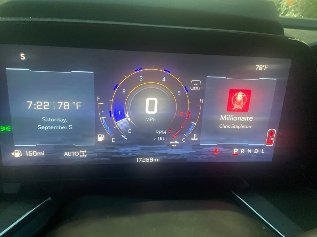 Used 2025 Chevrolet Tahoe High Country AWD/4WD image 8