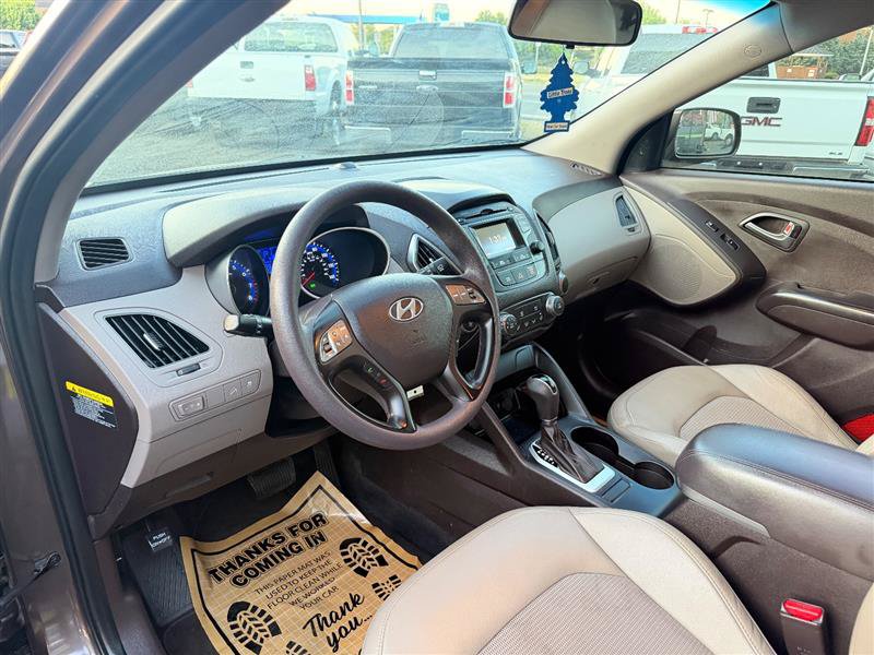 Used 2015 Hyundai Tucson GLS w/ Option Group 02 FWD image 14
