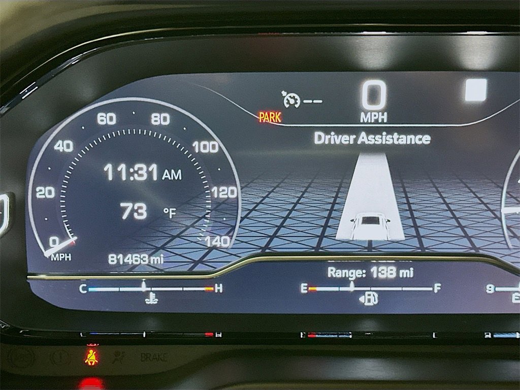 Used 2022 GMC Yukon XL Denali image 12