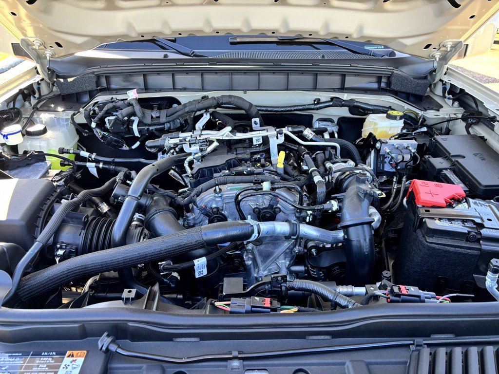 New 2025 Ford Bronco Outer Banks w/ Sasquatch Package image 24