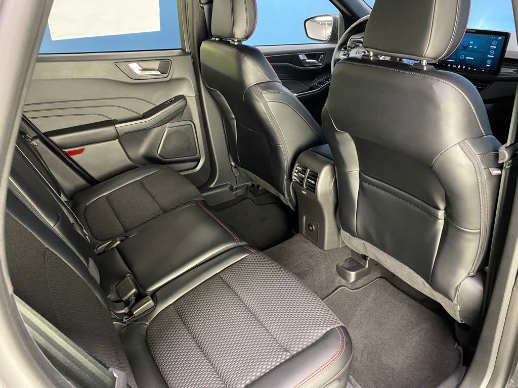 Used 2024 Ford Escape ST-Line w/ Tech Pack #1 image 42