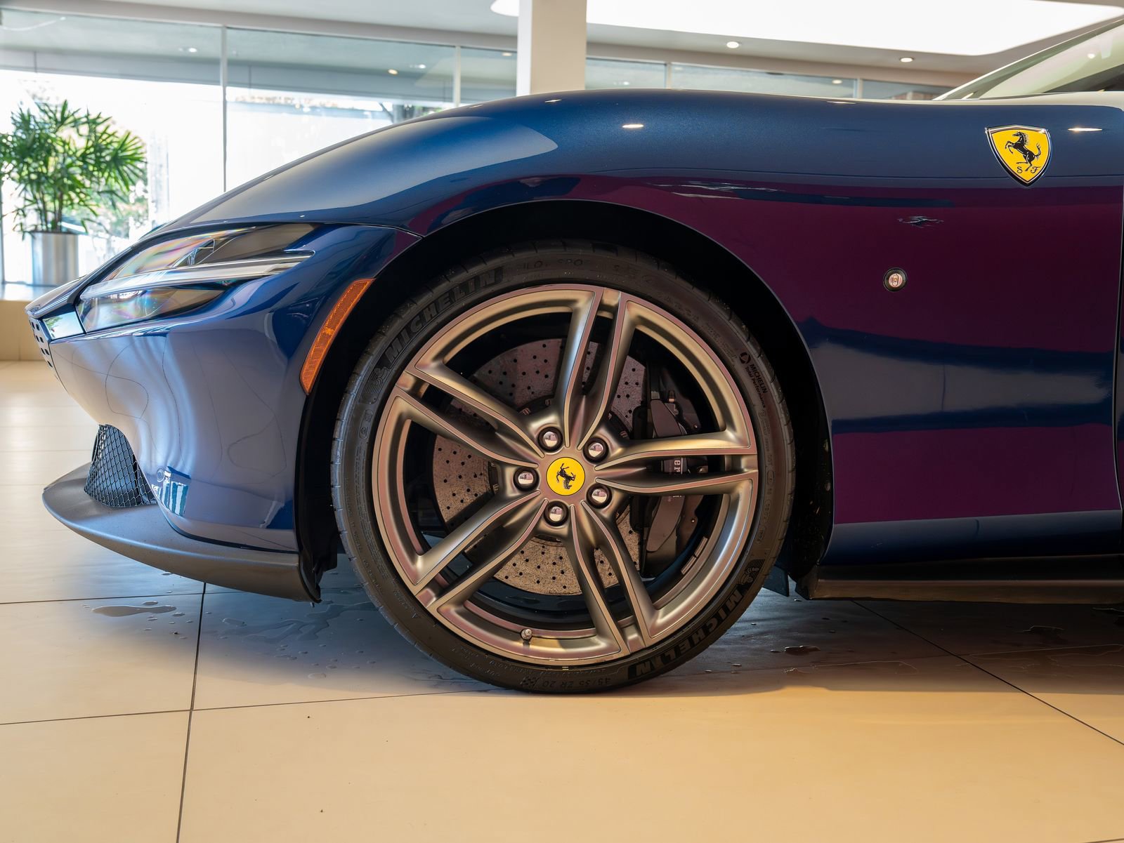 Used 2021 Ferrari Roma RWD image 3