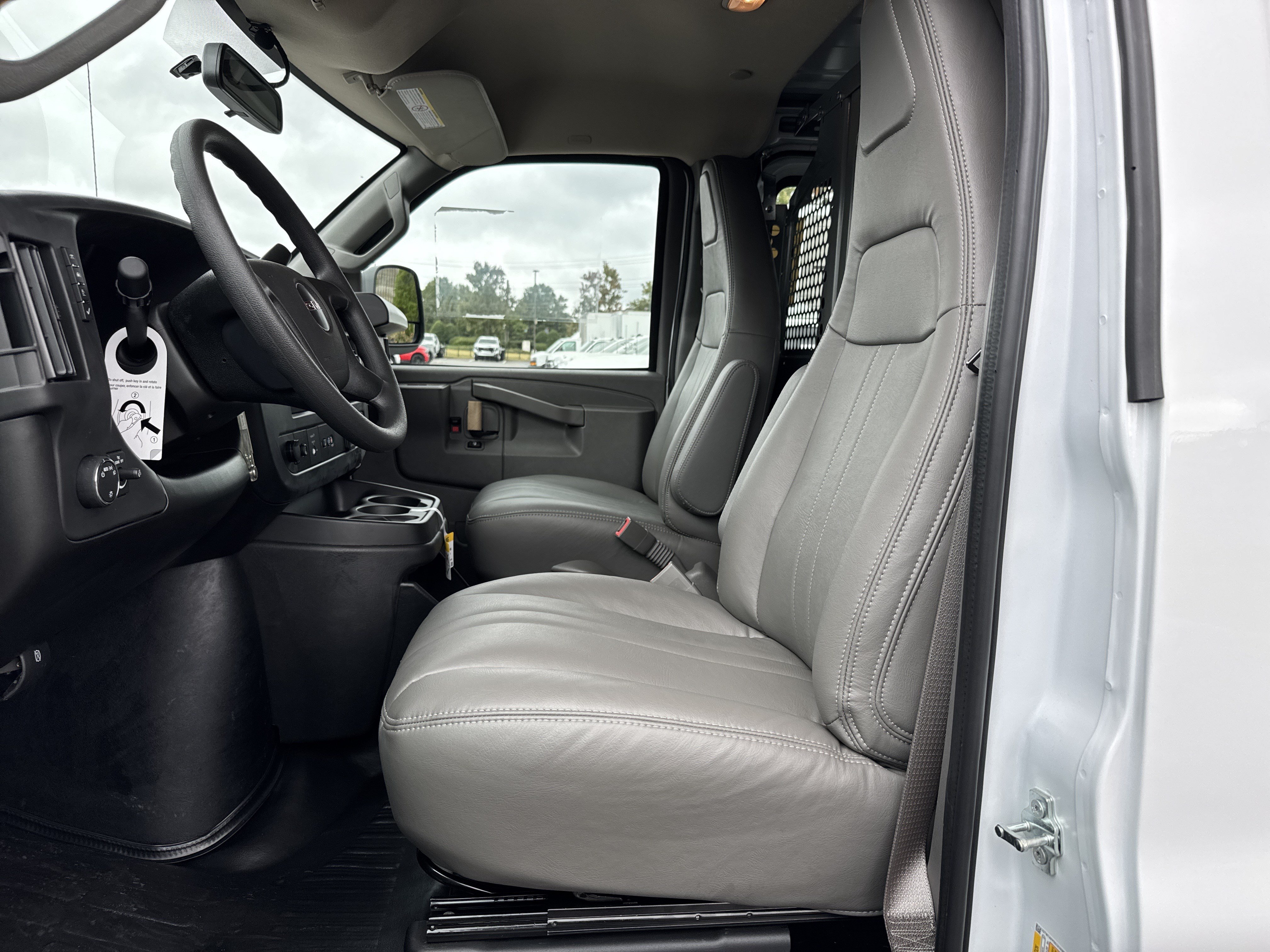 New 2025 GMC Savana 2500 w/ Driver Convenience Package RWD image 16