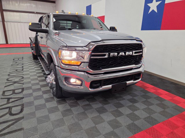 Used 2022 RAM 3500 Tradesman w/ Chrome Appearance Group image 23