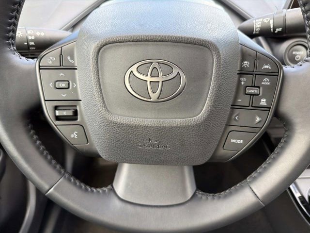 Used 2025 Toyota Prius LE image 22