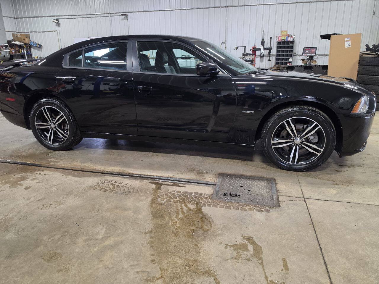 Used 2014 Dodge Charger R/T AWD/4WD image 9