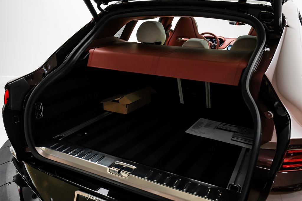 Used 2022 Aston Martin DBX AWD/4WD image 57