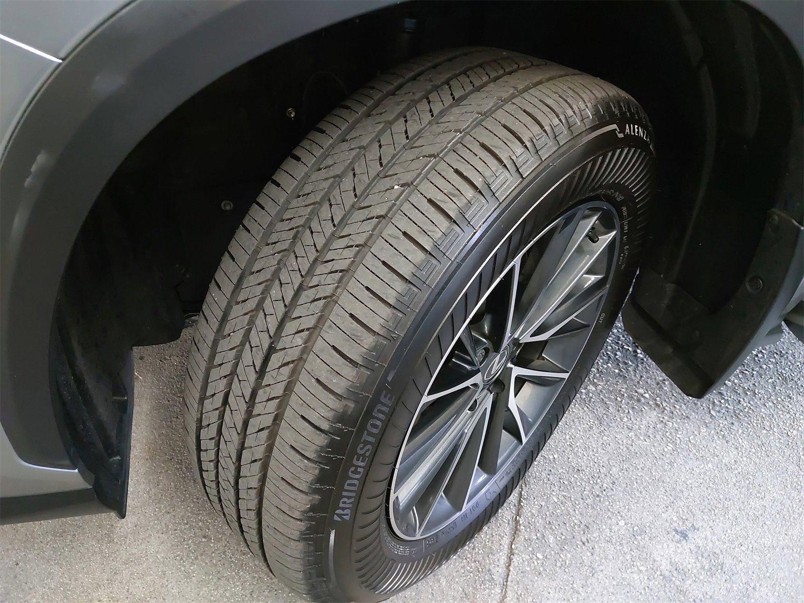 Used 2025 Lexus NX 350h AWD w/ Premium Package image 37