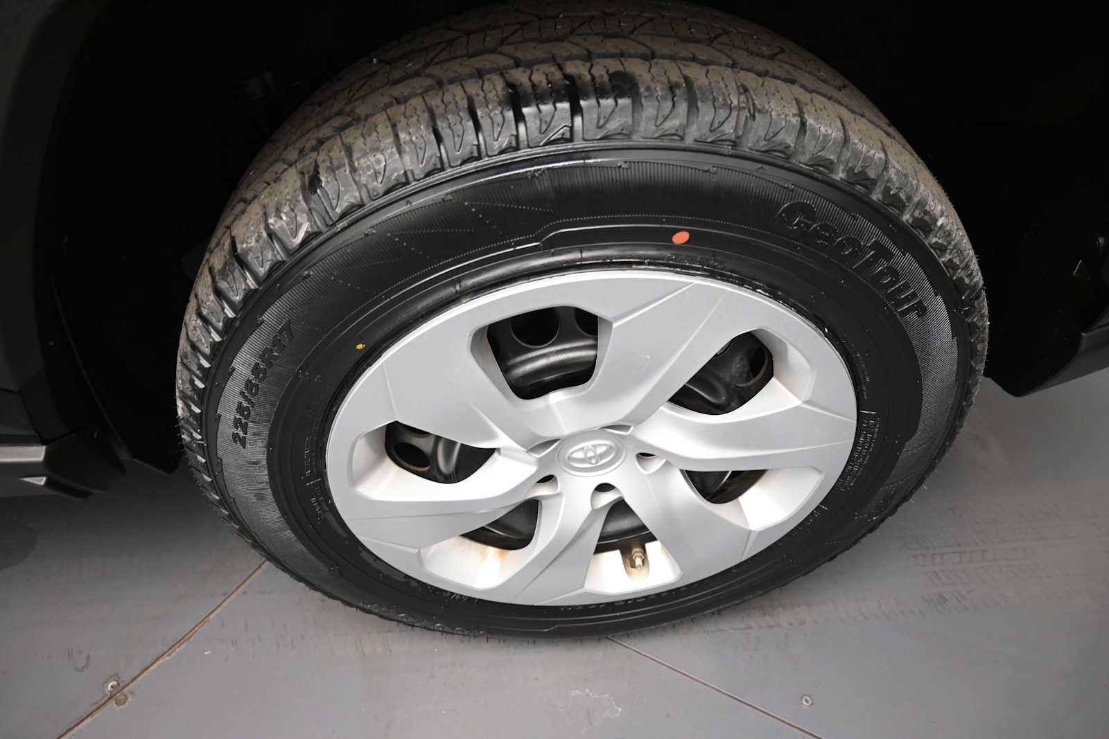 Used 2025 Toyota RAV4 LE FWD image 14