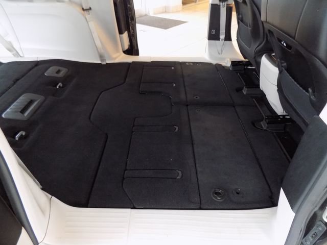 Used 2024 Chrysler Pacifica Touring-L image 33