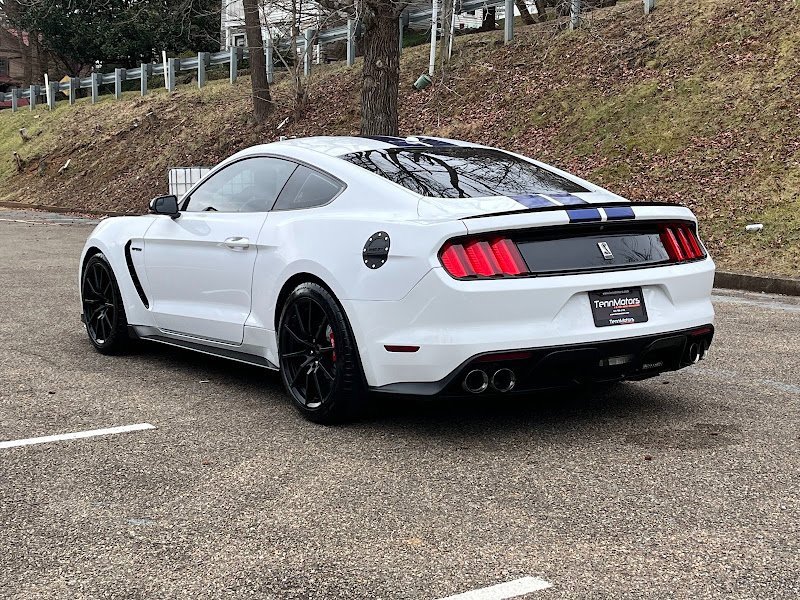 Used 2016 Ford Mustang Shelby GT350 w/ Technology Package image 23
