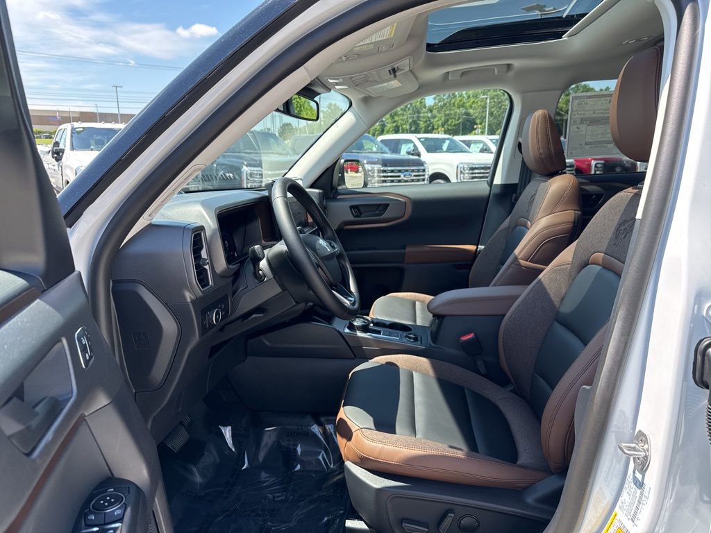 New 2025 Ford Bronco Sport Outer Banks w/ Sasquatch Outer Banks Package image 12