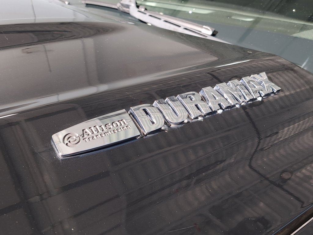 Used 2019 Chevrolet Silverado 2500 LTZ w/ Duramax Plus Package image 38