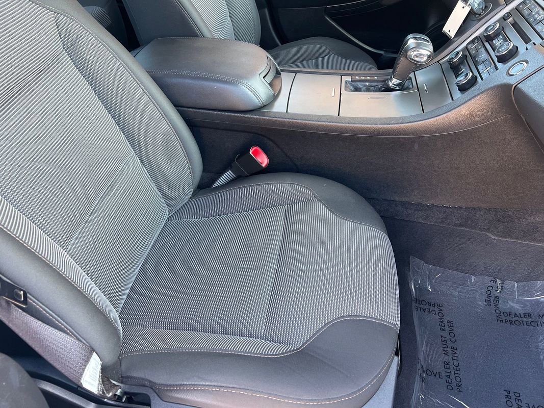 Used 2010 Ford Taurus SEL image 14