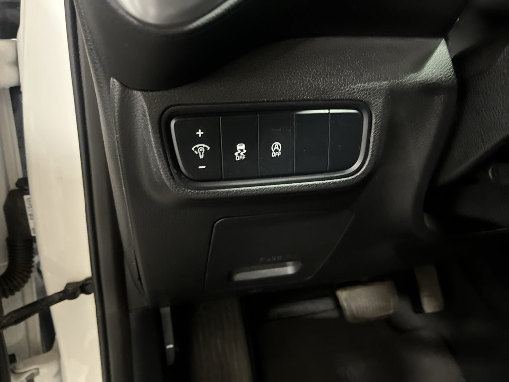 Used 2023 Kia Soul LX FWD image 32