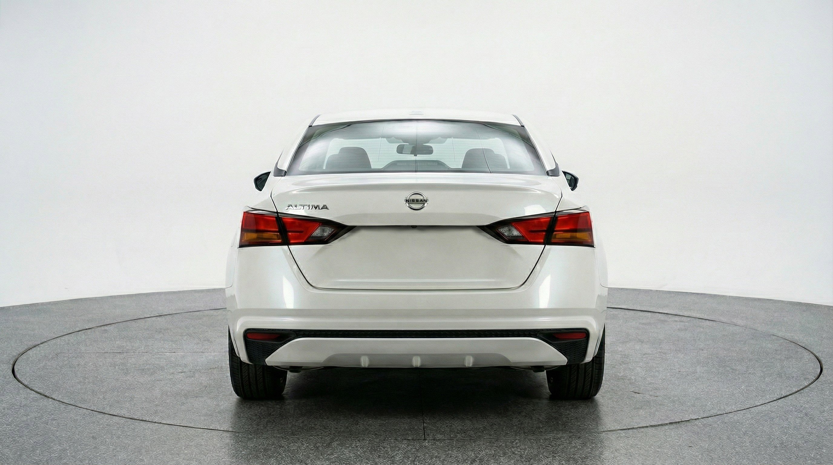 Used 2025 Nissan Altima 2.5 SV image 7
