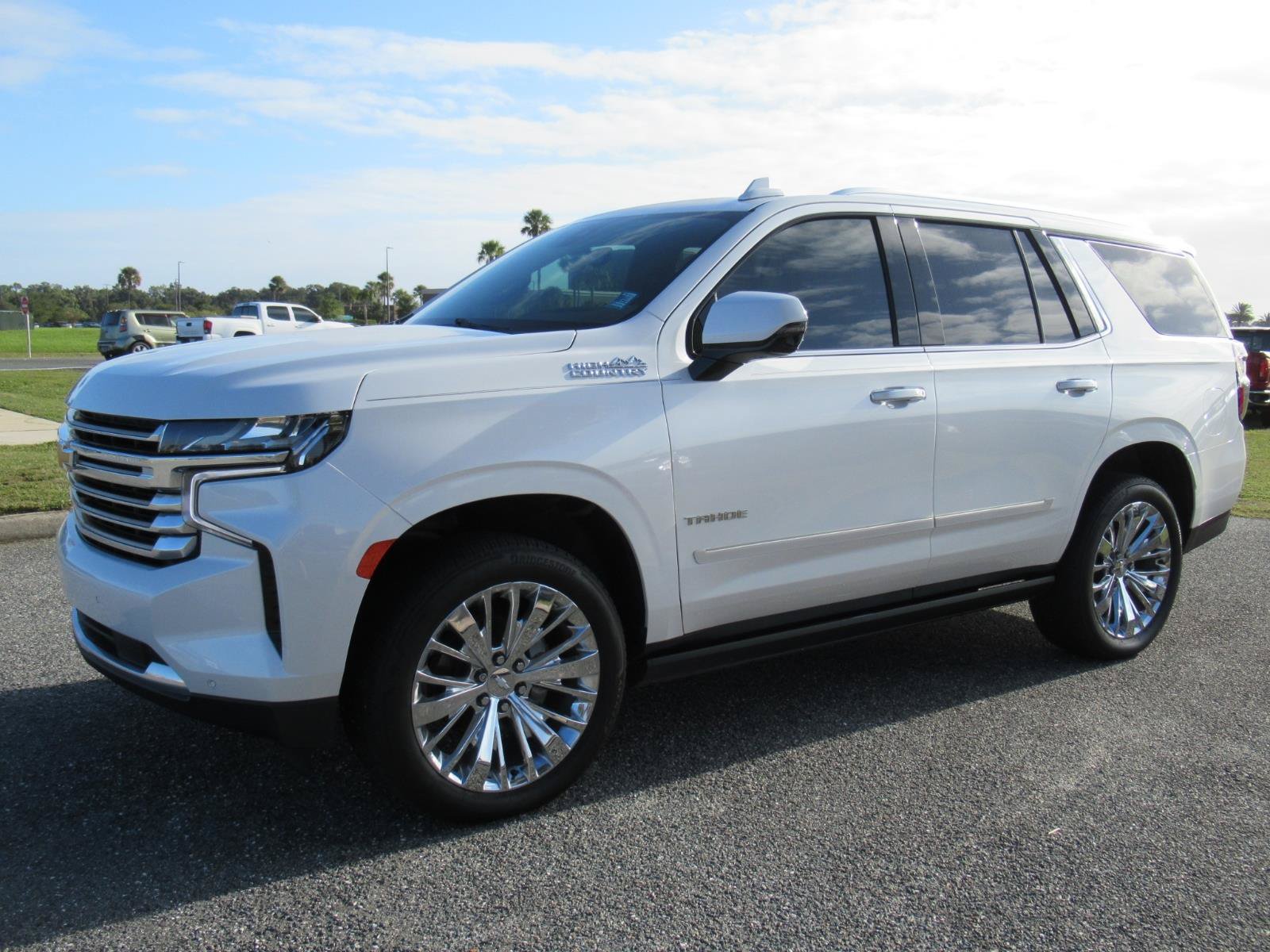 Certified 2021 Chevrolet Tahoe High Country w/ Premium Package AWD/4WD image 4