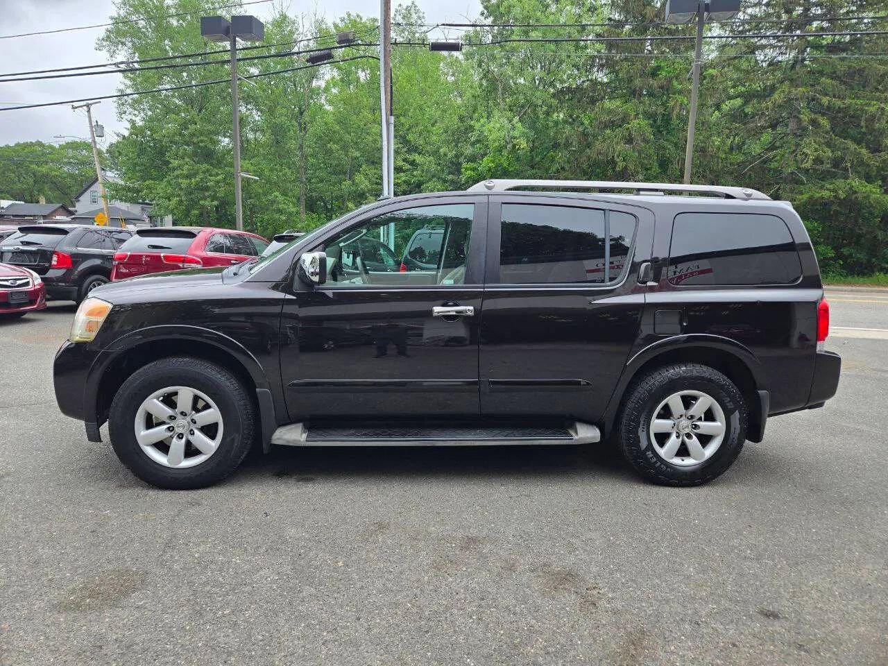Used 2012 Nissan Armada SV image 9